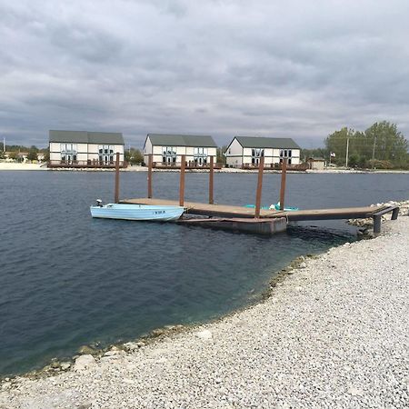 Hotel The Bays Edge Bay View Esterno foto